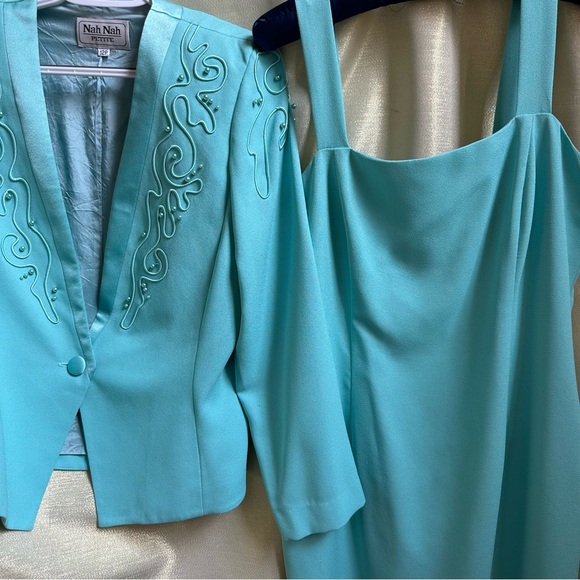 Nah Nah Collection 2 Piece dress suit size 12P - Picture 16 of 16